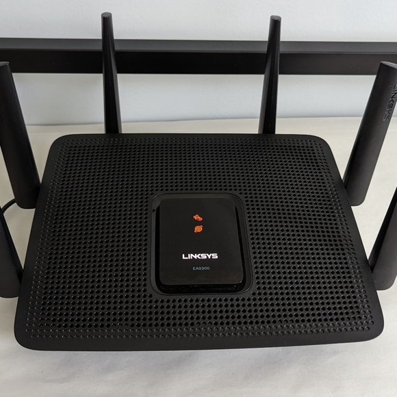 👣Linksys EA9300 Max-Stream Tri-Band Router